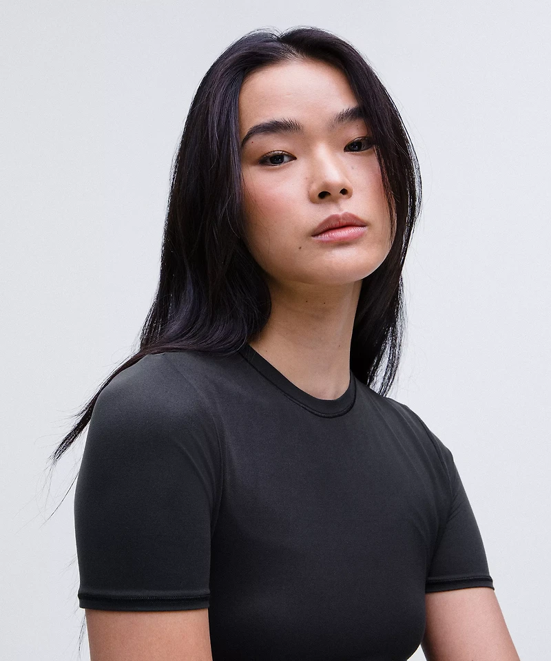 Wundermost Ultra-Soft Nulu Crewneck Cropped T-Shirt | Women's Short Sleeve Shirts & Tee's