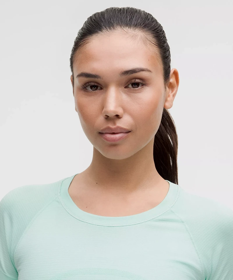 Swiftly Tech Short-Sleeve Shirt 2.0 *Waist Length | Women's Short Sleeve Shirts & Tee's