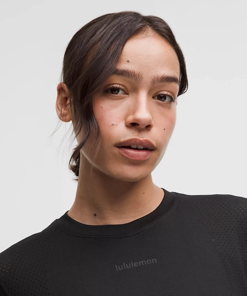 Swiftly High-Low Cropped Short-Sleeve Shirt | Women's Short Sleeve Shirts & Tee's