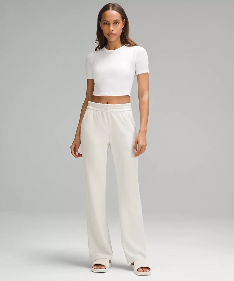 Hold Tight Straight-Hem Cropped T-Shirt