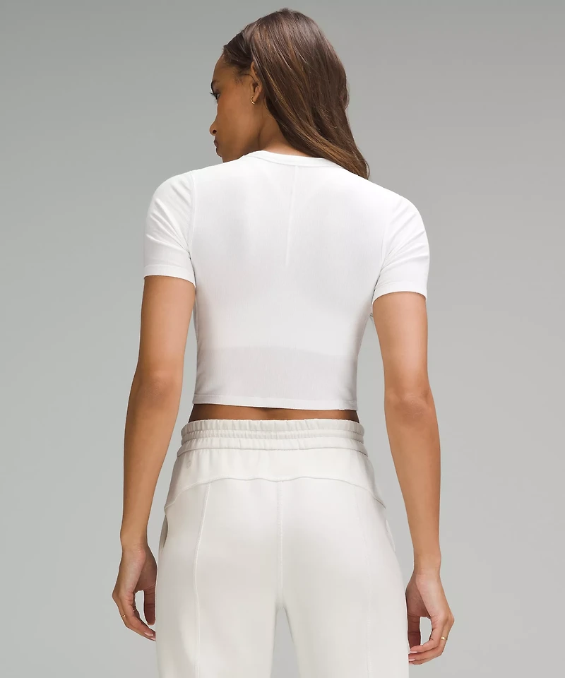 Hold Tight Straight-Hem Cropped T-Shirt