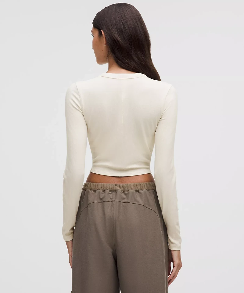Hold Tight Straight-Hem Cropped Long-Sleeve Shirt
