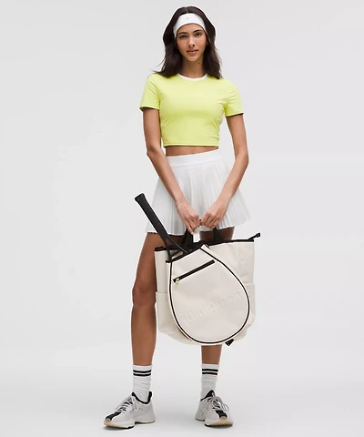Tight-Fit Cropped Shelf-Bra T-Shirt *Light Support, B/C Cup