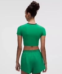 Tight-Fit Cropped Shelf-Bra T-Shirt *Light Support, B/C Cup