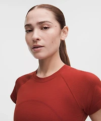 Swiftly Tech Cropped Short-Sleeve Shirt 2.0