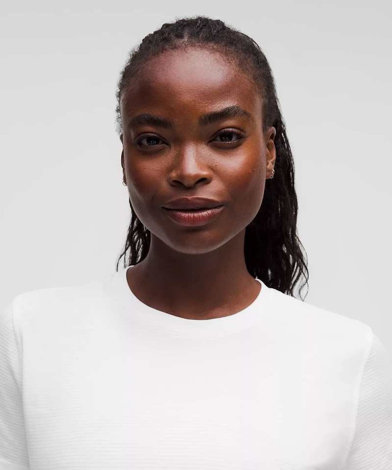 Swiftly Relaxed Short-Sleeve Shirt Hip Length *Updated Fit