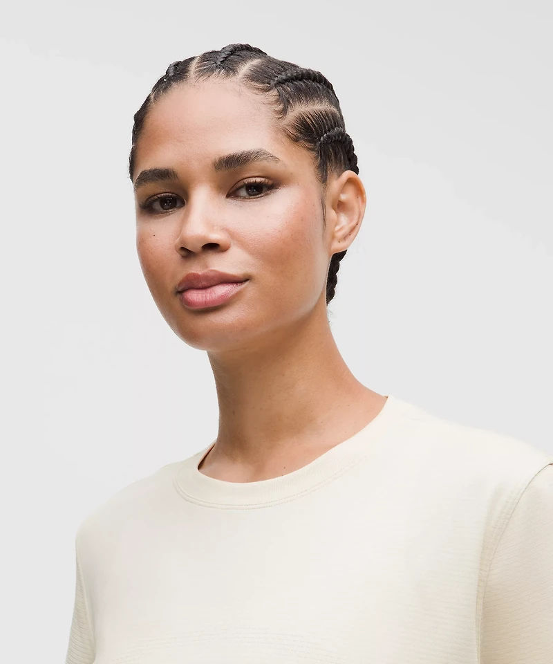 Swiftly Relaxed Short-Sleeve Shirt Hip Length *Updated Fit