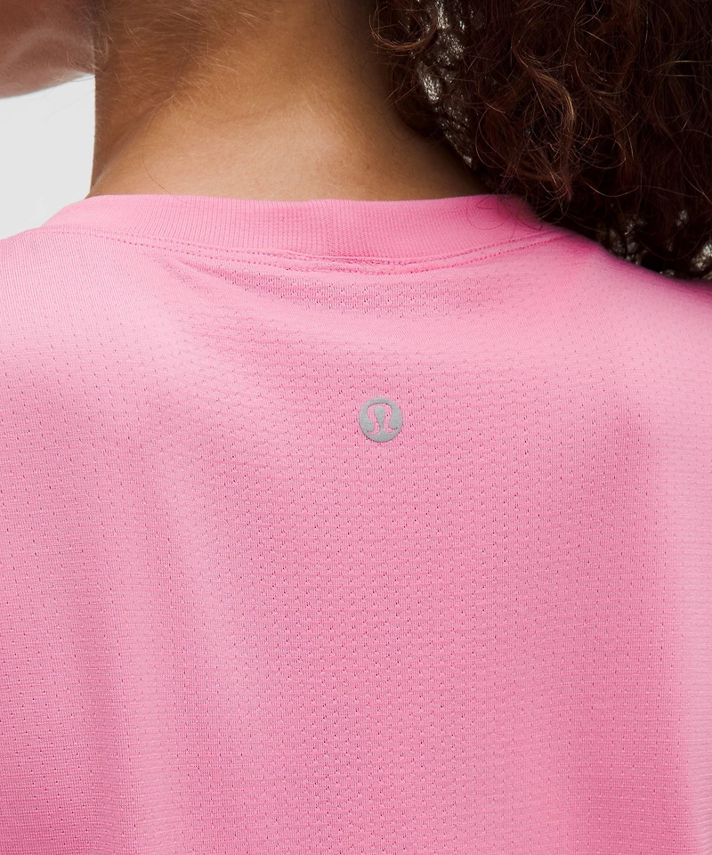 Swiftly Relaxed Short-Sleeve Shirt Hip Length *Updated Fit