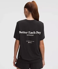 Jersey Training Short-Sleeve Shirt *Graphic | Women's Short Sleeve Shirts & Tee's