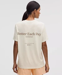 Jersey Training Short-Sleeve Shirt *Graphic | Women's Short Sleeve Shirts & Tee's