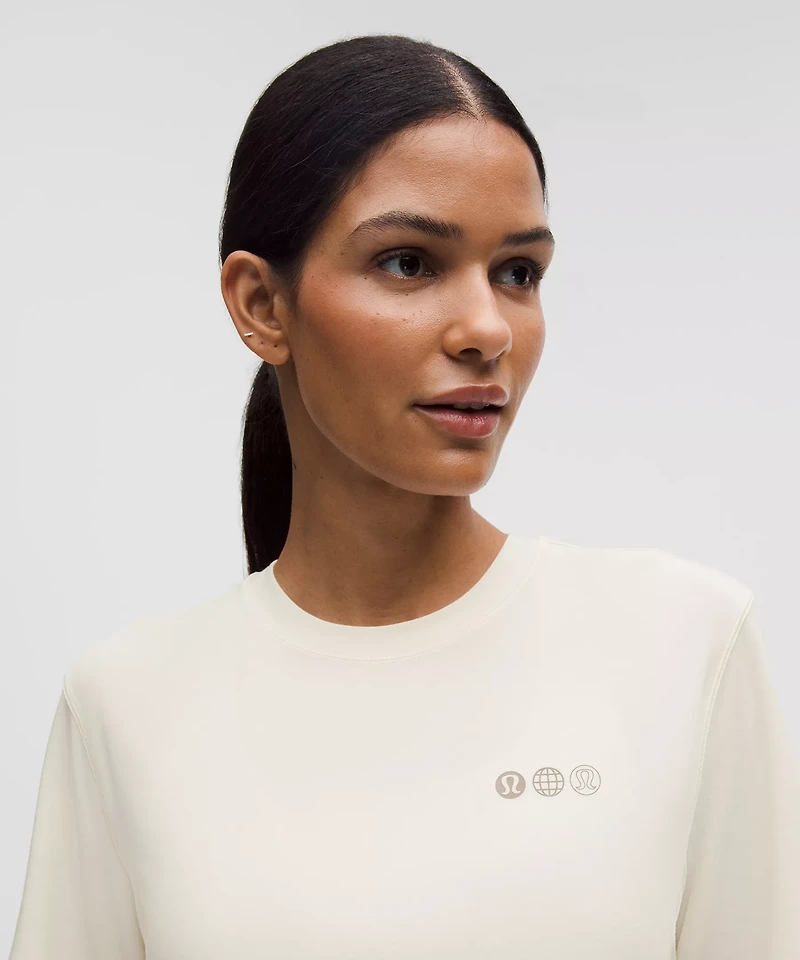 Jersey Training Short-Sleeve Shirt *Graphic | Women's Short Sleeve Shirts & Tee's