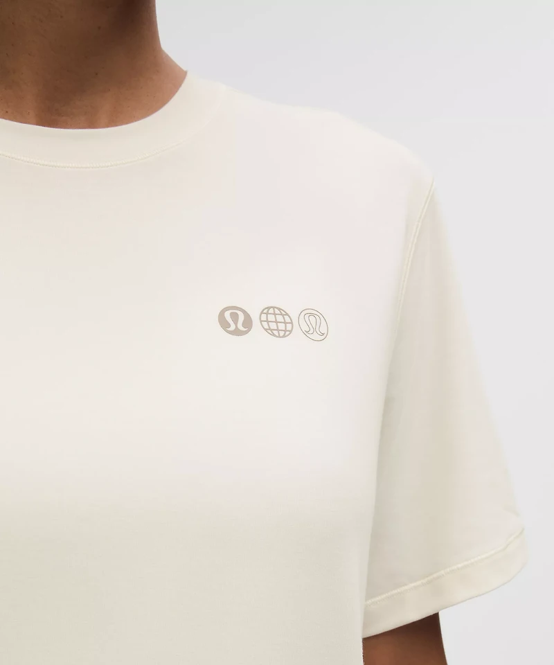 Jersey Training Short-Sleeve Shirt *Graphic | Women's Short Sleeve Shirts & Tee's