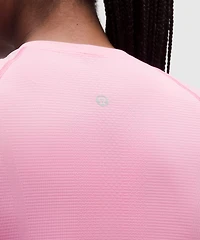 Swiftly Tech Short-Sleeve Shirt 2.0 *Hip Length