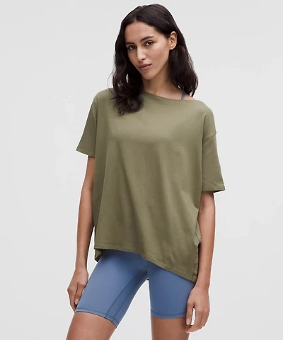 Back Action Organic Cotton T-Shirt | Women's Short Sleeve Shirts & Tee's
