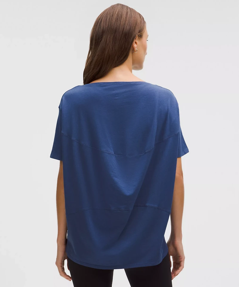 Back Action Organic Cotton T-Shirt | Women's Short Sleeve Shirts & Tee's