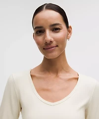 Hold Tight Micro-Rib V-Neck Long-Sleeve Shirt