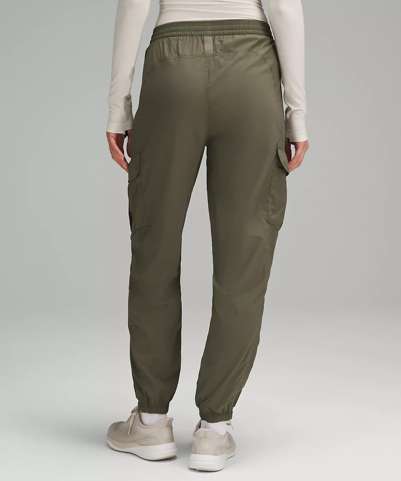 Lightweight Cargo Mid-Rise Hiking Pant | Women's Pants
