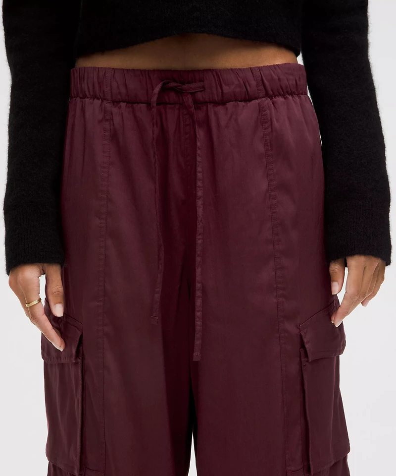 Lightweight Adjustable Mid-Rise Cargo Pant