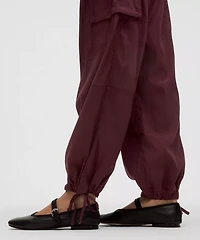 Lightweight Adjustable Mid-Rise Cargo Pant
