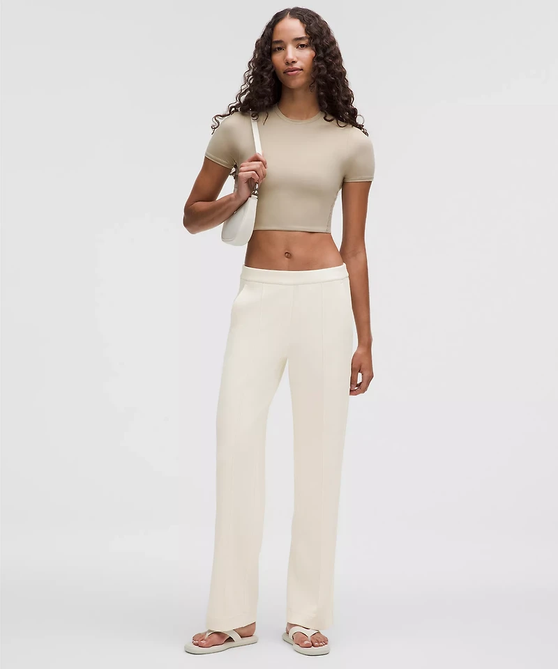 Softstreme Pintuck Mid-Rise Pant *Short | Women's Pants