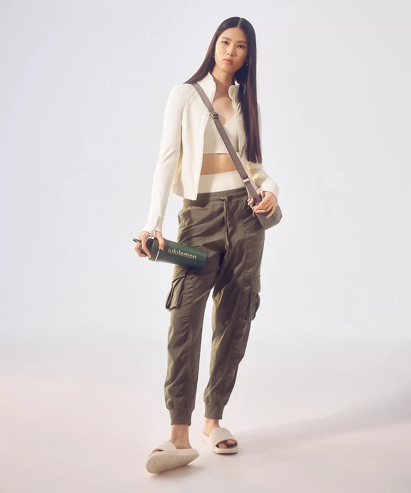 Dance Studio Relaxed-Fit Mid-Rise Cargo Jogger | Women's Joggers