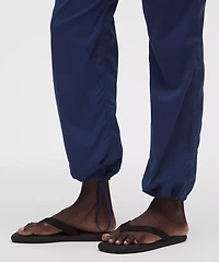 Dance Studio Mid-Rise Pant *Short