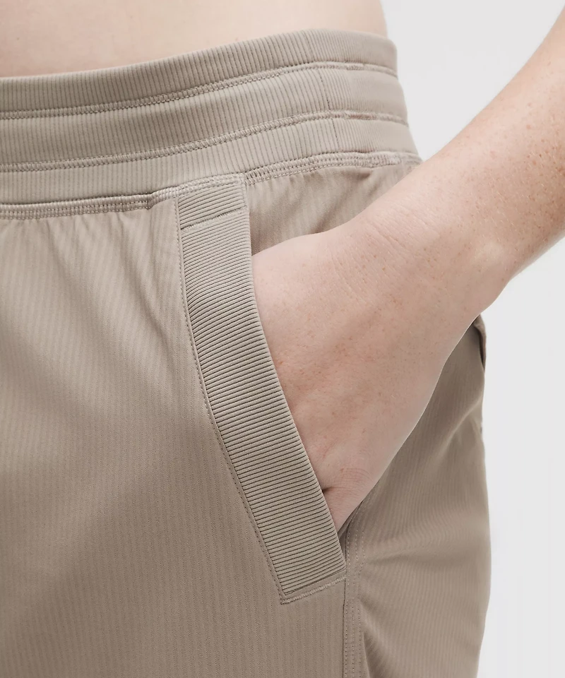 Dance Studio Relaxed-Fit Mid-Rise Cargo Pant