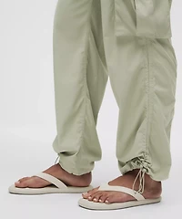 Dance Studio Relaxed-Fit Mid-Rise Cargo Pant | Women's Pants