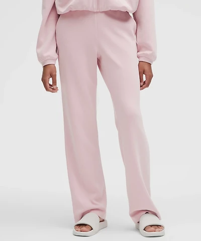 Softstreme High-Rise Straight-Leg Pant *Regular