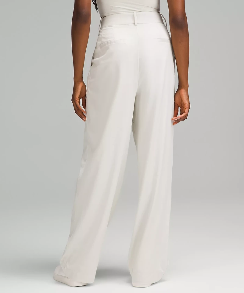 Pleat-Front High-Rise Trouser *Regular | Women's Trousers