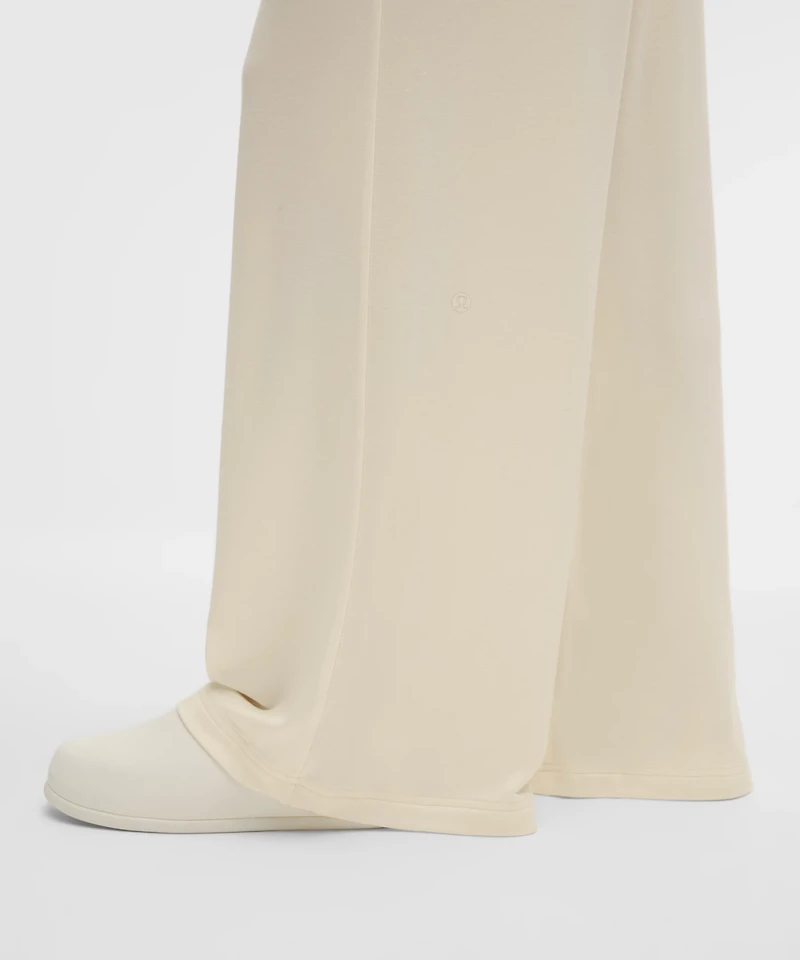 BeCalm Mid-Rise Wide-Leg Pant