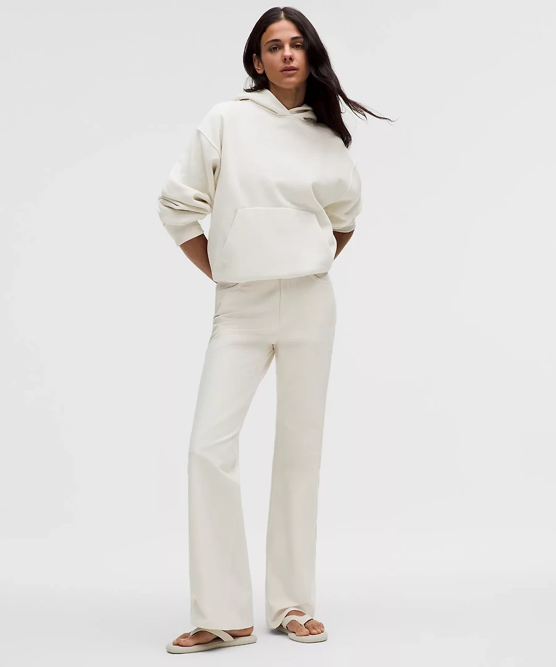 EasyFive High-Rise Subtle-Flare Pant *Regular