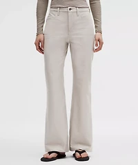 EasyFive High-Rise Subtle-Flare Pant *Regular