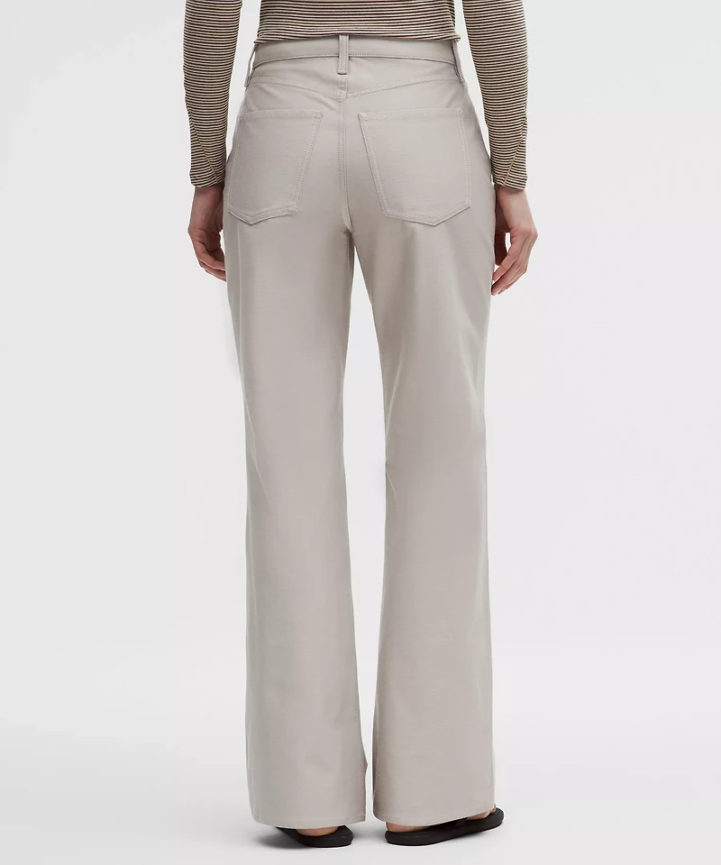 EasyFive High-Rise Subtle-Flare Pant *Regular