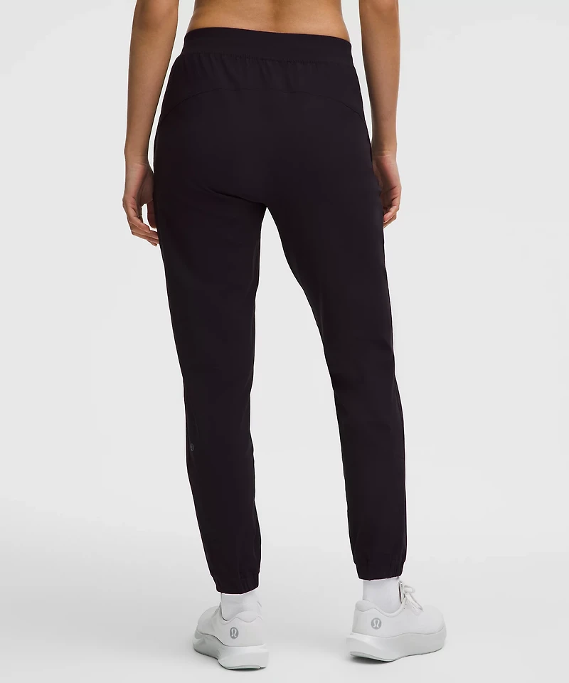 Adapted State High-Rise Jogger *Magnetic Closures | Women's Joggers