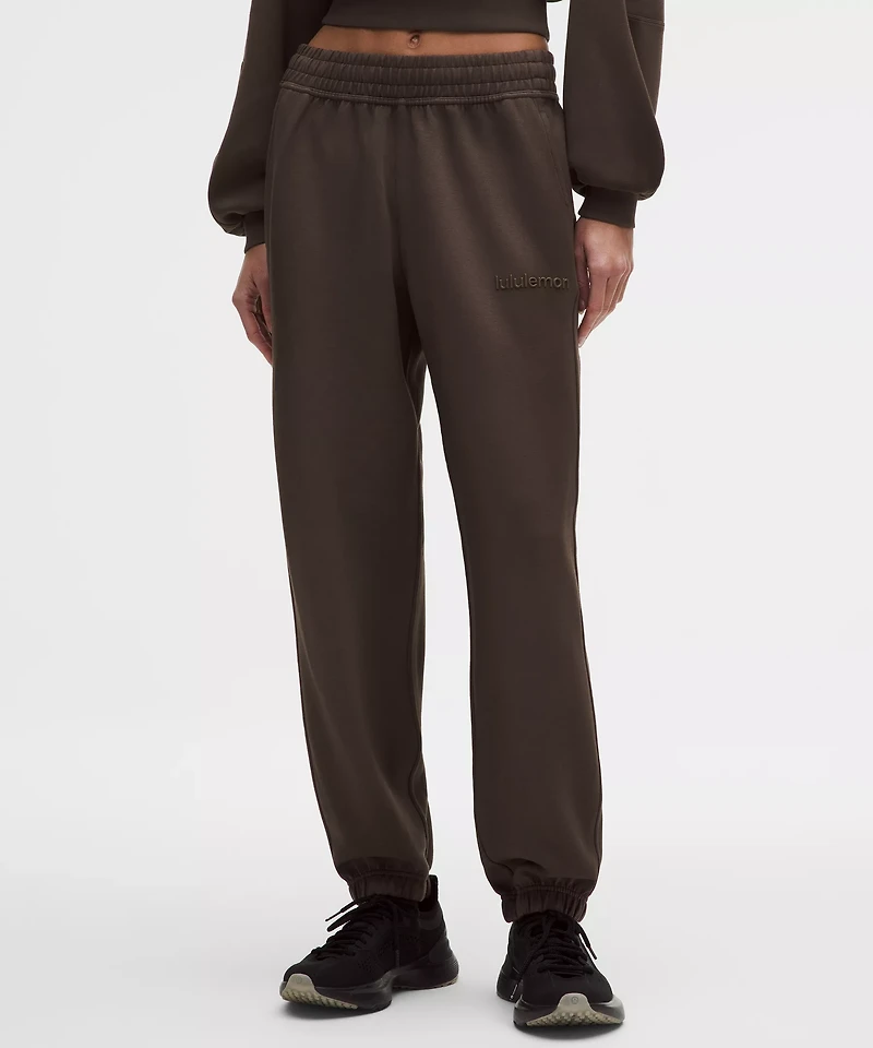 Smooth Spacer Mid-Rise Jogger *Wash