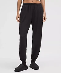BeCalm Oversized Mid-Rise Pant