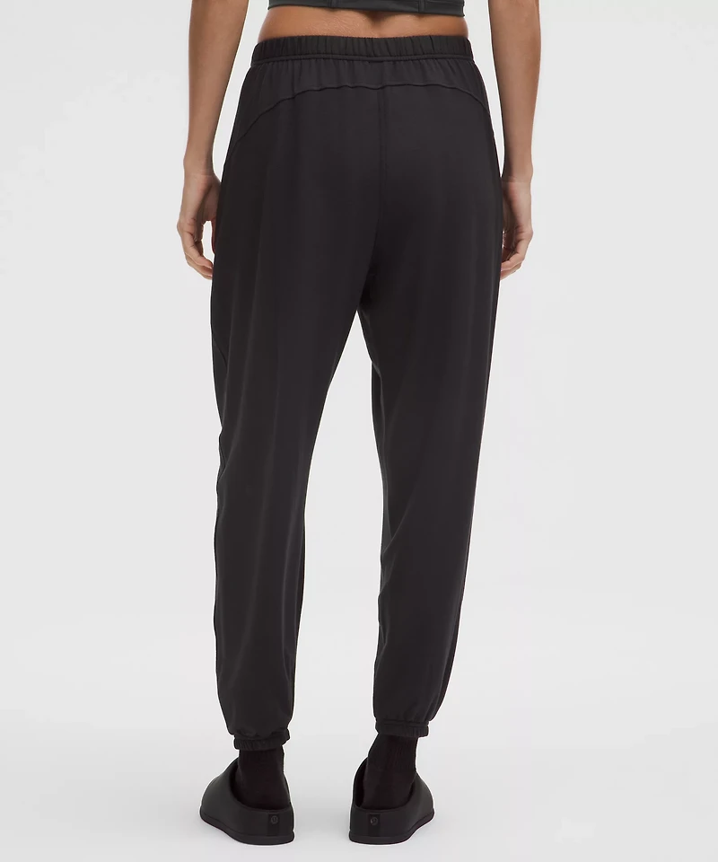 BeCalm Oversized Mid-Rise Pant