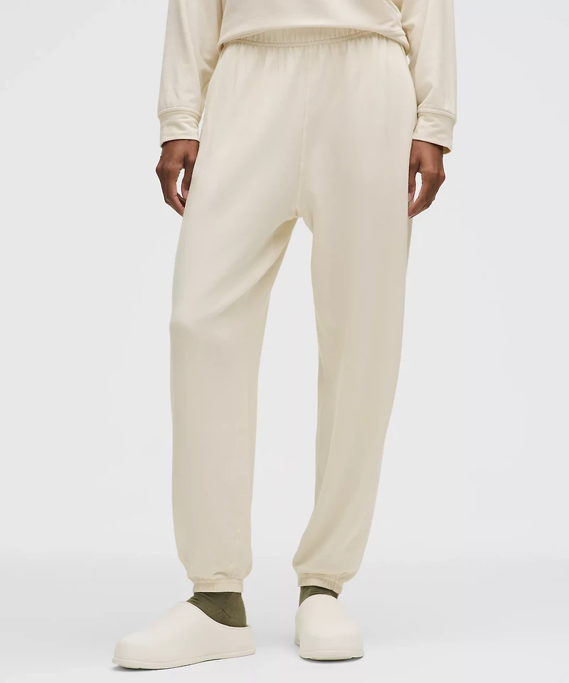 BeCalm Oversized Mid-Rise Pant