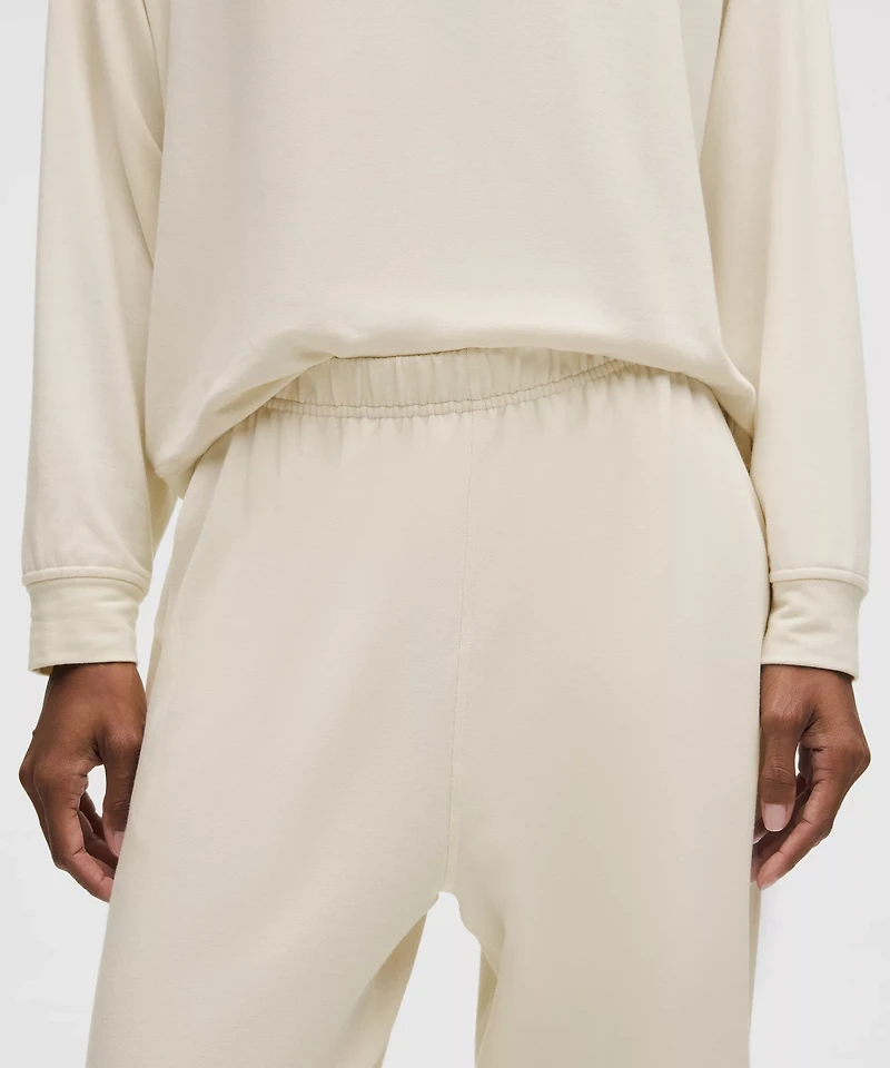BeCalm Oversized Mid-Rise Pant
