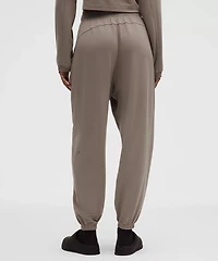BeCalm Oversized Mid-Rise Pant
