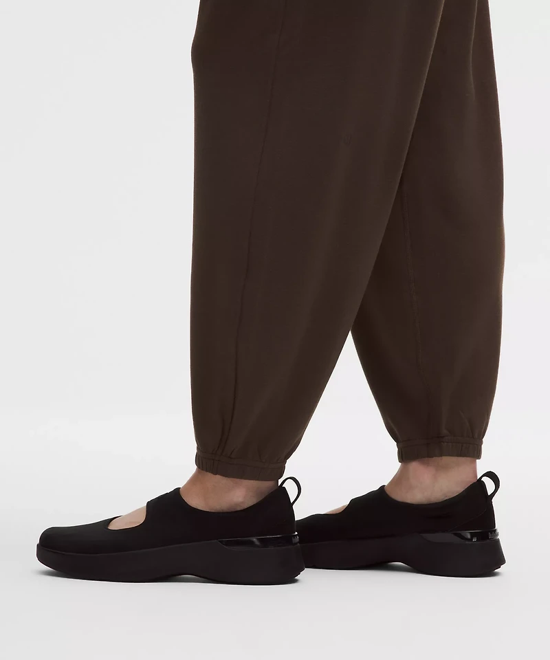BeCalm Oversized Mid-Rise Pant