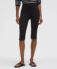 Groove High-Rise Notched-Hem Crop 15" | Women's Capris