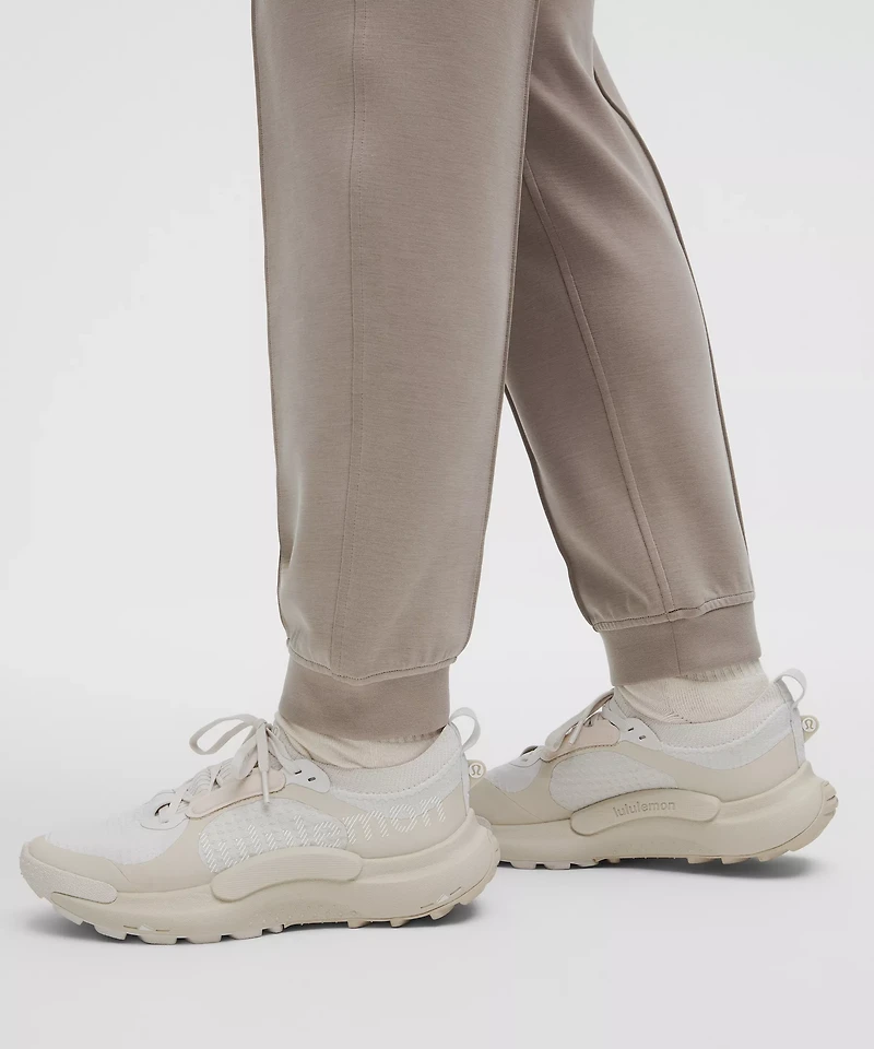 Softstreme Classic-Fit High-Rise Jogger