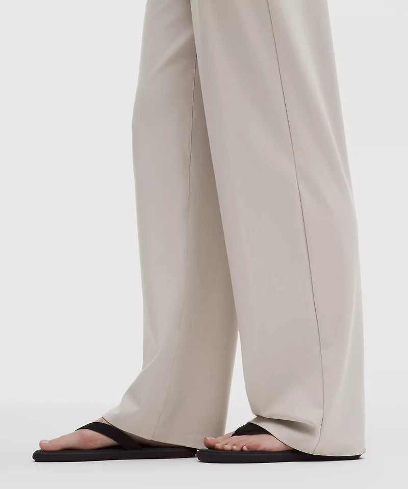 Daydrift High-Rise Straight-Leg Trouser *Short