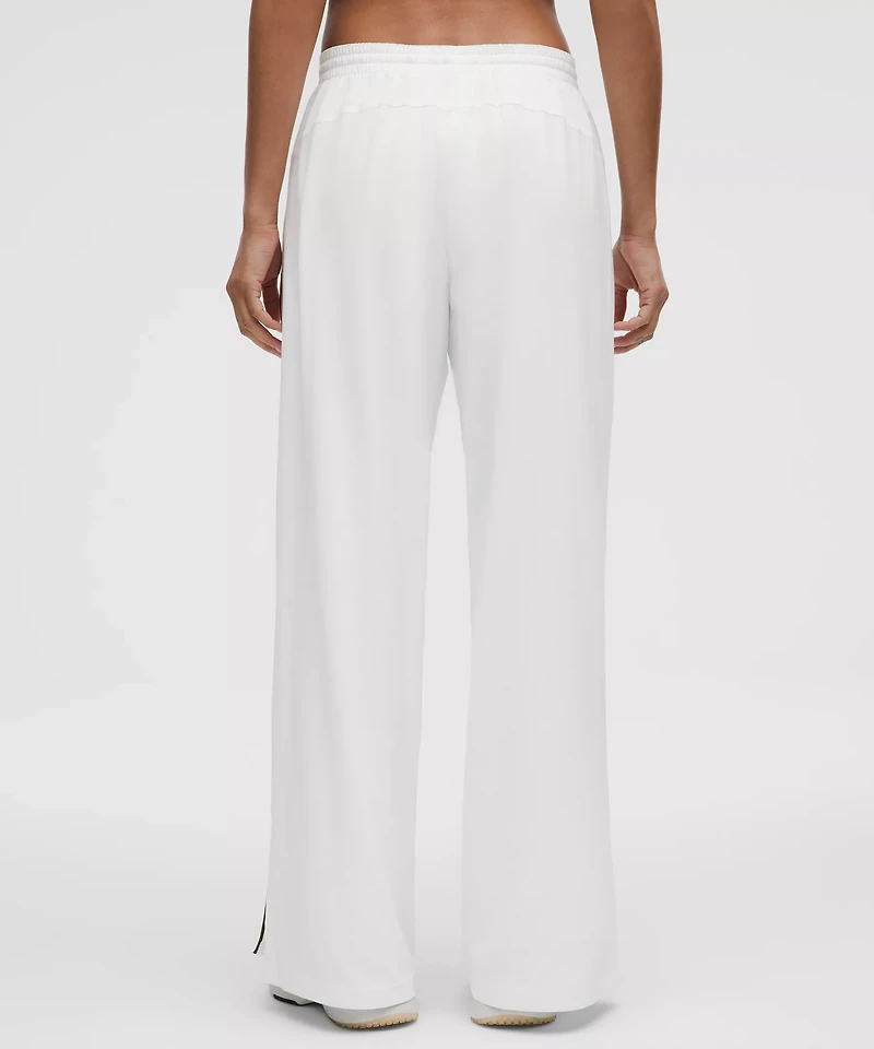 Court Rival Mid-Rise Wide-Leg Track Pant *Regular | Women's Pants