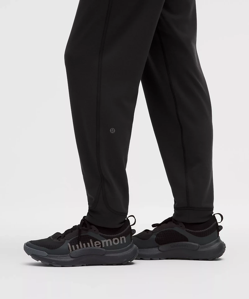 Textured Fleece High-Rise Jogger