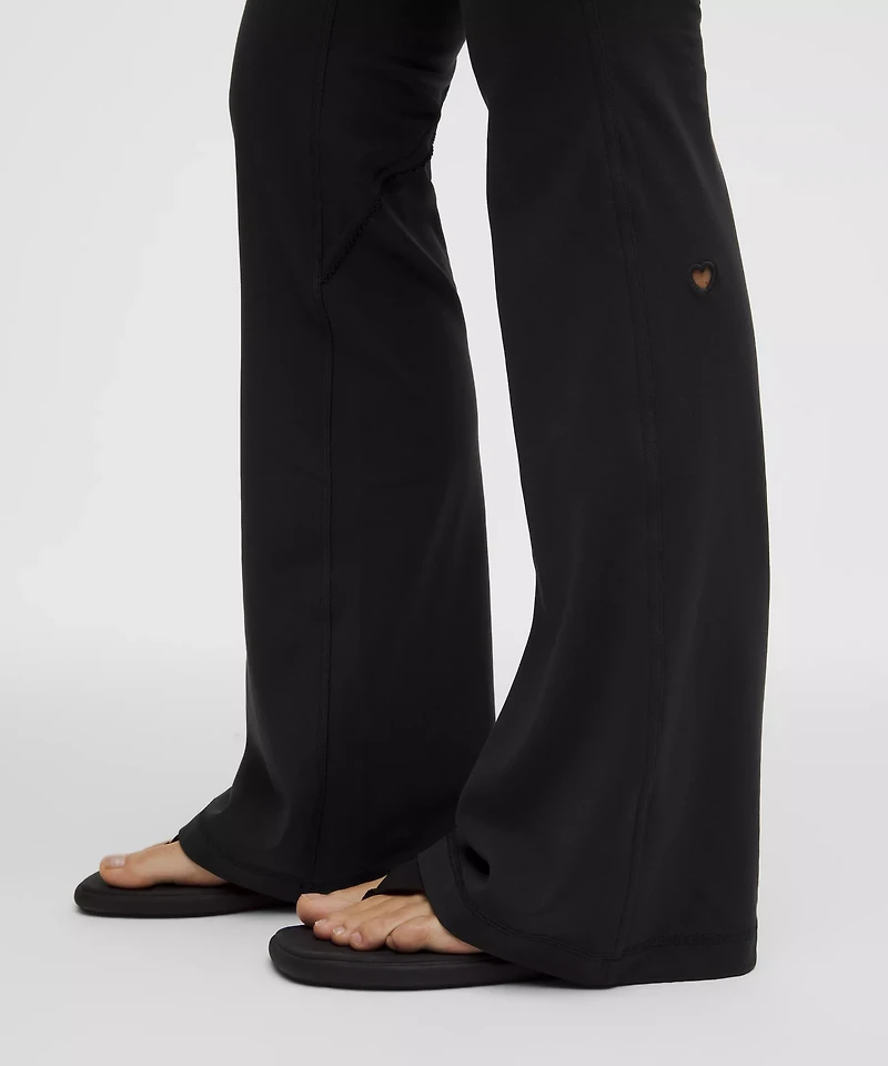 Groove No Line High-Rise Flared Pant *Heart