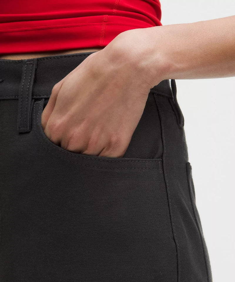 EasyFive High-Rise Subtle-Flare Pant *Short