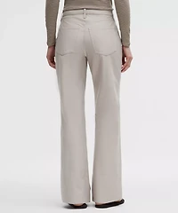 EasyFive High-Rise Subtle-Flare Pant *Short